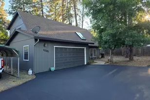 12283 Elizabeth Way, Grass Valley, CA 95949 - Photo 2