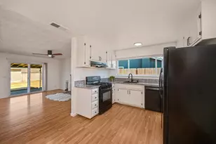 4801 Willowbrook Dr, Sacramento, CA 95842 - Photo 10