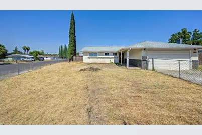 4801 Willowbrook Drive, Sacramento, CA 95842 - Photo 4