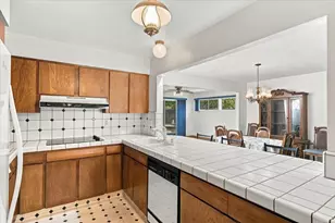 10807 Berwick Way, Rancho Cordova, CA 95670 - Photo 18