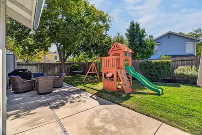 6816 Fall Breeze Court, Elk Grove, CA 95758 - Photo 54
