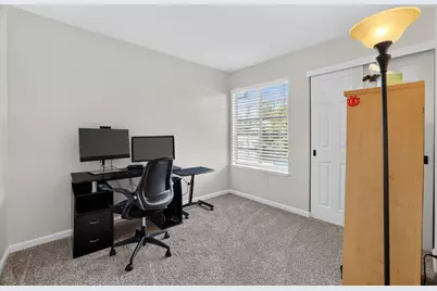 6816 Fall Breeze Court, Elk Grove, CA 95758 - Photo 38