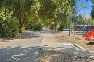 1907 Manet Pl, Davis, CA 95618 - Photo 34