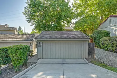 490 Crestridge Lane, Folsom, CA 95630 - Photo 2