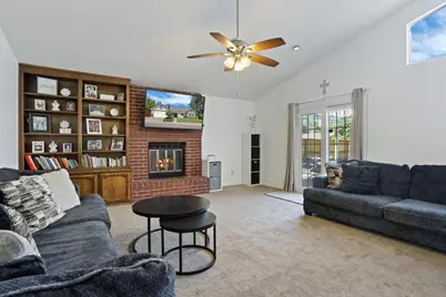 2655 Meadow Lake Drive, Stockton, CA 95207 - Photo 12
