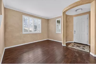 3201 Claudine Court, Elk Grove, CA 95757 - Photo 4