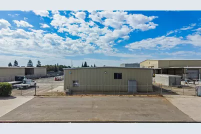 533 Hi Tech Parkway, Oakdale, CA 95361 - Photo 1