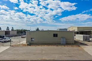 533 Hi Tech Pkwy, Oakdale, CA 95361 - Photo 1