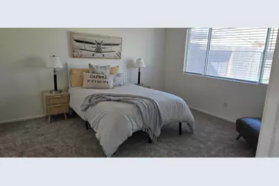 8453 Camino Vista Way, Elk Grove, CA 95624 - Photo 8
