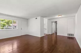 4772 Greenholme Dr, Sacramento, CA 95842 - Photo 8