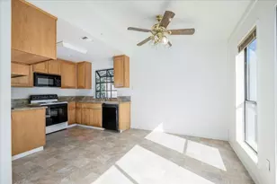 7832 Casa Bella Way, Citrus Heights, CA 95610 - Photo 20