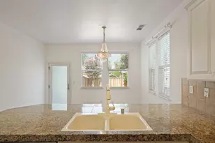 2241 Rose Arbor Dr, Sacramento, CA 95835 - Photo 8