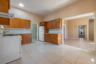 1211 E Main St, Stockton, CA 95205 - Photo 14