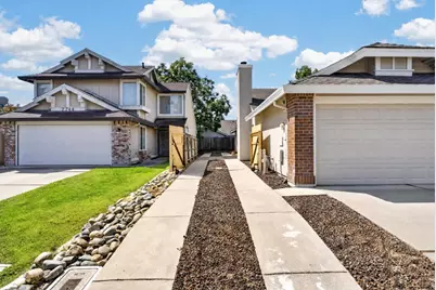 7740 Elmsmere Court, Elk Grove, CA 95758 - Photo 4