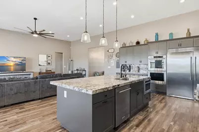 19206 S Bloss Avenue, Hilmar, CA 95324 - Photo 8