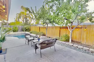 8006 Hamric Ct, Antelope, CA 95843 - Photo 14