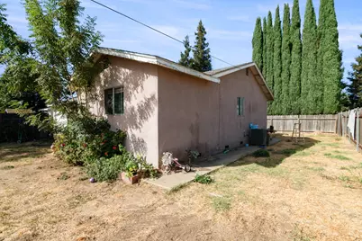 1329 Irwin Avenue, Escalon, CA 95320 - Photo 14