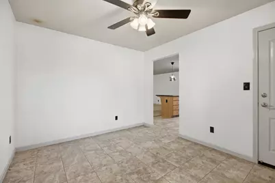 1730 Colombard Court, Escalon, CA 95320 - Photo 8