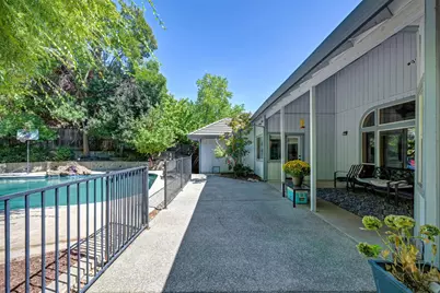 320 Emerson Court, Roseville, CA 95661 - Photo 36