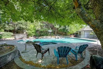 320 Emerson Court, Roseville, CA 95661 - Photo 38