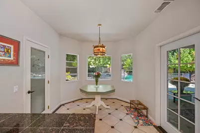 320 Emerson Court, Roseville, CA 95661 - Photo 14