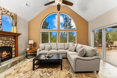 2240 Grenoble Dr, Arnold, CA 95223 - Photo 10