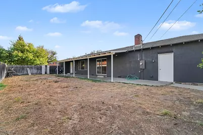 1810 Monte Carlo Avenue, Modesto, CA 95350 - Photo 30