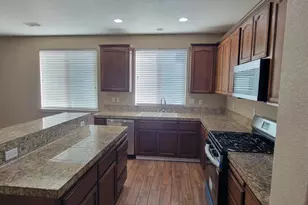 5637 Salmon Dr, Linda, CA 95901 - Photo 16