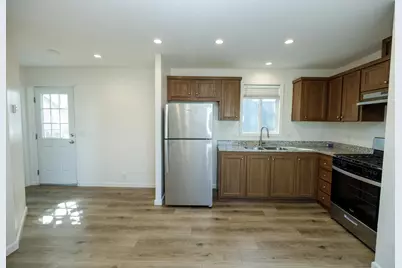 E F Street #4, Oakdale, CA 95361 - Photo 2