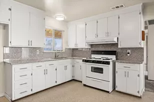 5135 53rd Ave, Sacramento, CA 95823 - Photo 16