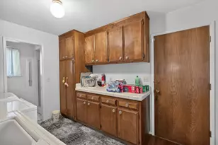 6370 Havenside Dr, Sacramento, CA 95831 - Photo 26