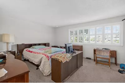 6370 Havenside Drive, Sacramento, CA 95831 - Photo 24