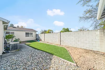 7579 Sunmore Lane, Sacramento, CA 95828 - Photo 32