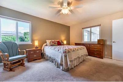 34910 Roberts Street, Union City, CA 94587 - Photo 22