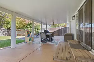 7837 Clearview Dr, Citrus Heights, CA 95610 - Photo 26