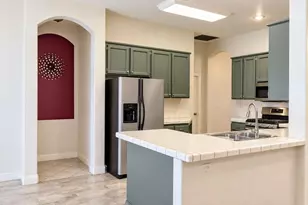 2000 Blackridge Ave, Sacramento, CA 95835 - Photo 8