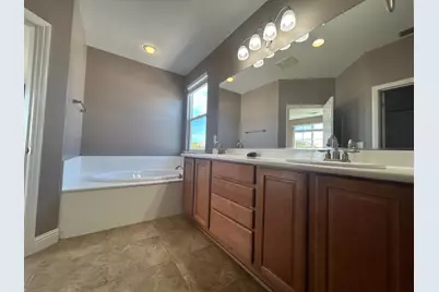 17124 Golden Spike Trail, Lathrop, CA 95330 - Photo 32