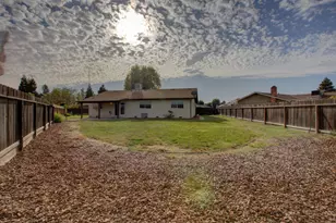 2945 Hughes Ct, Turlock, CA 95382 - Photo 14
