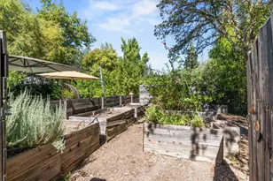 827 Governor Dr, El Dorado Hills, CA 95762 - Photo 36