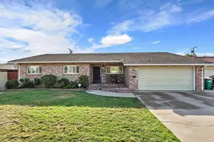 19 N Wellington Way, Lodi, CA 95242 - Photo 1