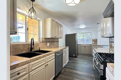 4537 Engle Road, Sacramento, CA 95821 - Photo 10