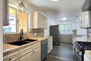4537 Engle Rd, Sacramento, CA 95821 - Photo 10