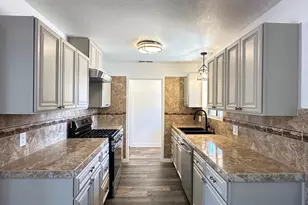 4537 Engle Rd, Sacramento, CA 95821 - Photo 12