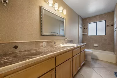 2 N Pinewood Court, Lodi, CA 95242 - Photo 20