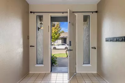 2 N Pinewood Court, Lodi, CA 95242 - Photo 4