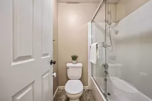 9904 River Oaks Dr, Stockton, CA 95209 - Photo 30