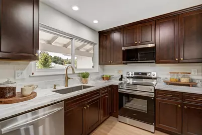 8437 Lake Forest, Sacramento, CA 95826 - Photo 22