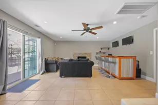 911 Graywood Cir, Stockton, CA 95209 - Photo 18