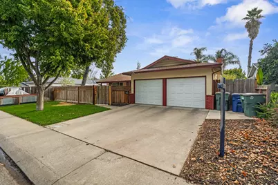 1016 Wolverine Way, Modesto, CA 95355 - Photo 2