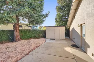 8779 Aquarius Ave, Elk Grove, CA 95624 - Photo 44